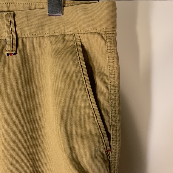 Louis Philippe 34”x31” - Picture 4 of 16